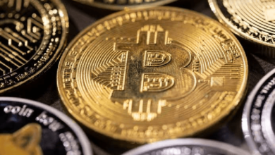 Photo of Биткоин падает после роста до $64 000, не обращая внимания на продажу BTC Strategy на $213 млн