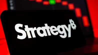 Photo of «Farside» предупреждает, что план «Strategy» по выплате дивидендов в размере 12 % от STRC может подорвать доверие инвесторов